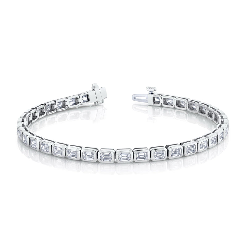 Emerald Bezel Diamond Bracelet
