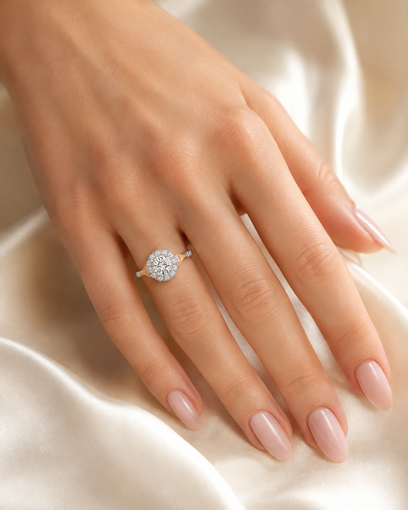 Cove Round Brilliant Engagement Ring