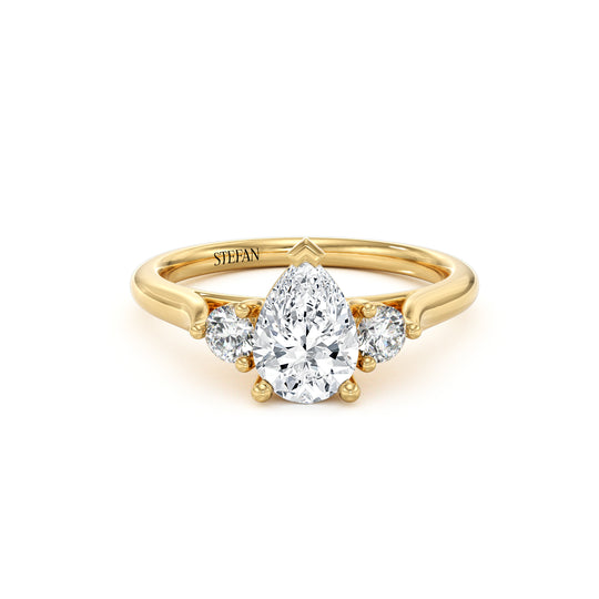 Lyra Pear-Shape Engagement Ring