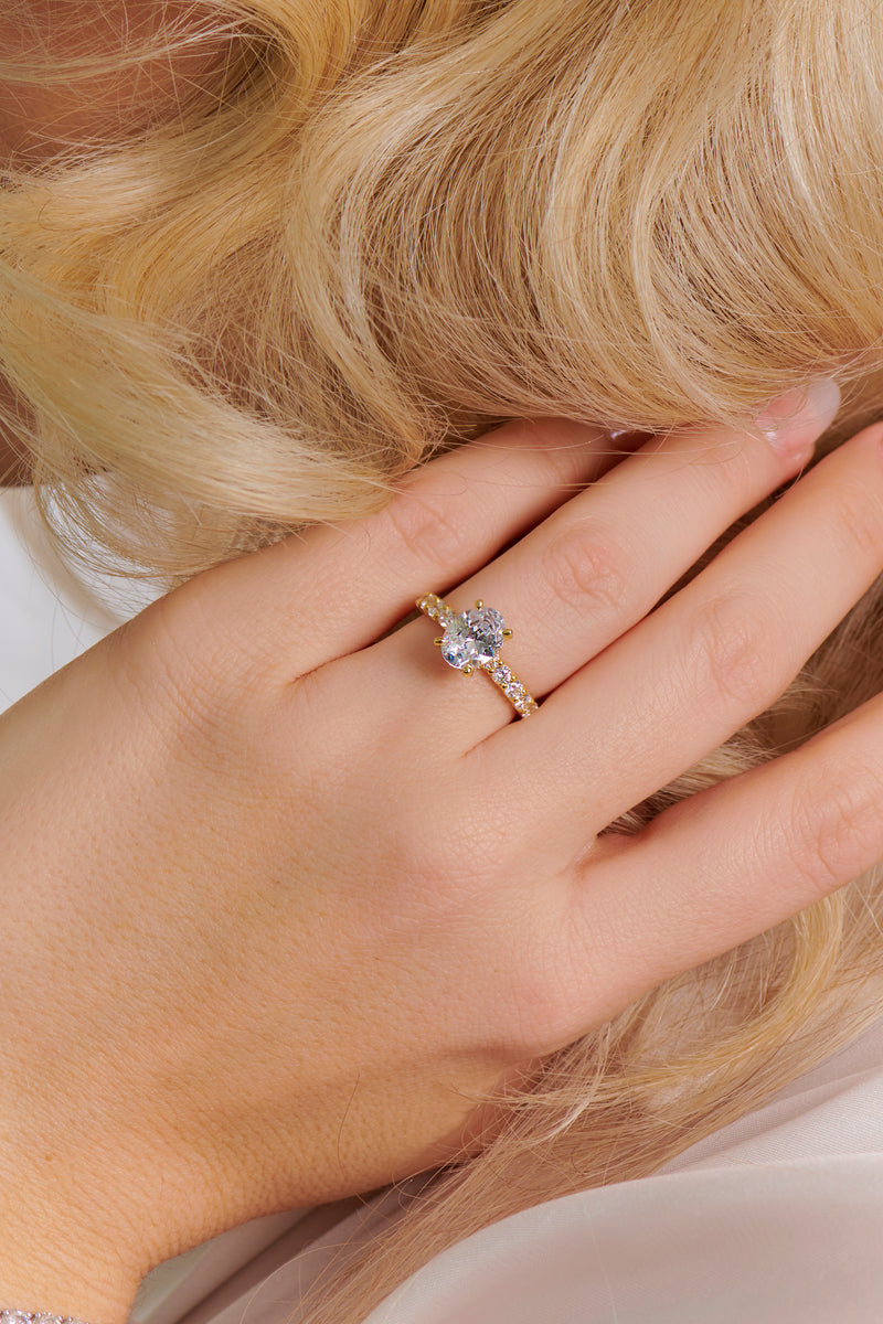 Alyce Oval Cut Engagement Ring