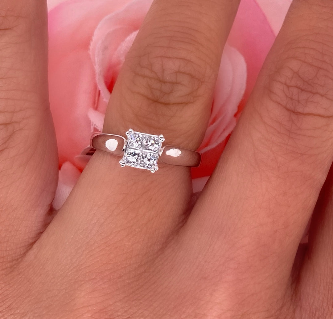 Princess Cut Diamond Illusion Set Ring