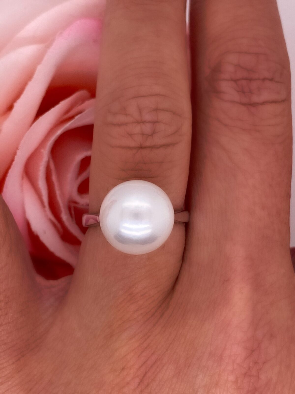 Pearl Plain Gold Band Ring