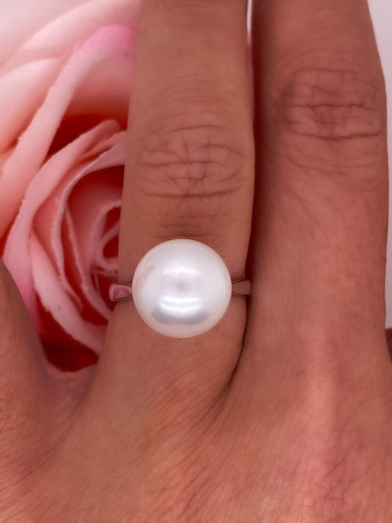 Pearl Plain Gold Band Ring